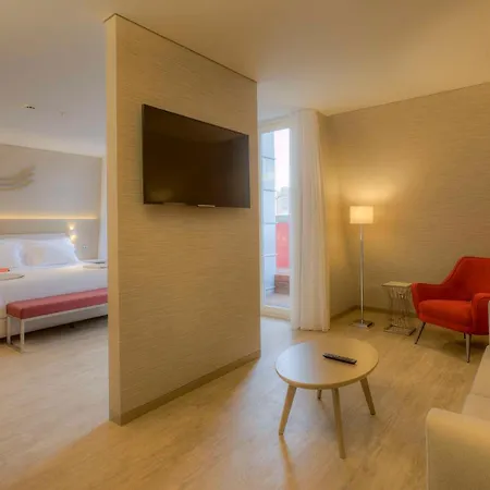 Hotell Nh Collection Batalha 4*