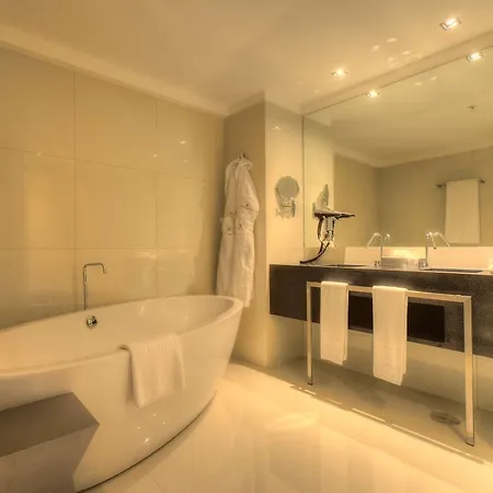 Hotell Nh Collection Batalha