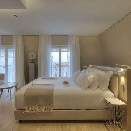 Otel Nh Collection Batalha 4*