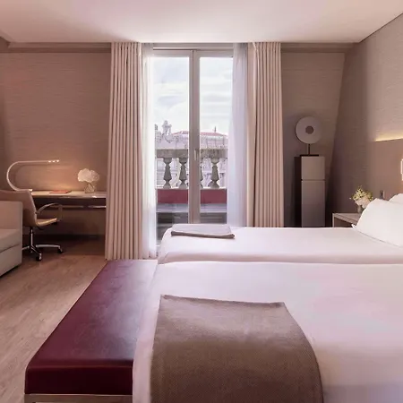 Otel Nh Collection Batalha