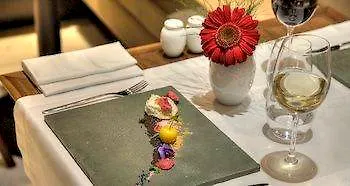 Nh Collection Batalha Otel Porto