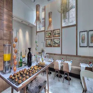 Otel Nh Collection Batalha 4*