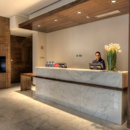 Nh波尔图巴塔利亚酒店 波尔图